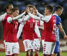 米兰体育中国官网-包含转折点！埃因霍温豪取连胜，意大利杯窗口期攻防权衡，质疑声仍在，轮换策略成焦点的词条